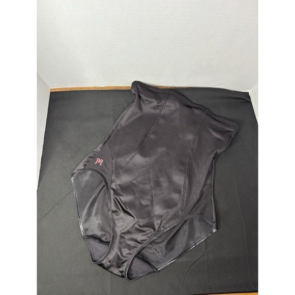 Ruby‎ Ribbon Shape - Picture 3 of 4